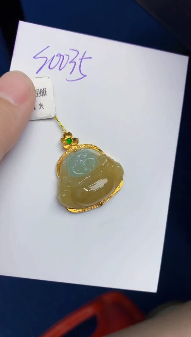翡翠18K金镶嵌颈饰11111111