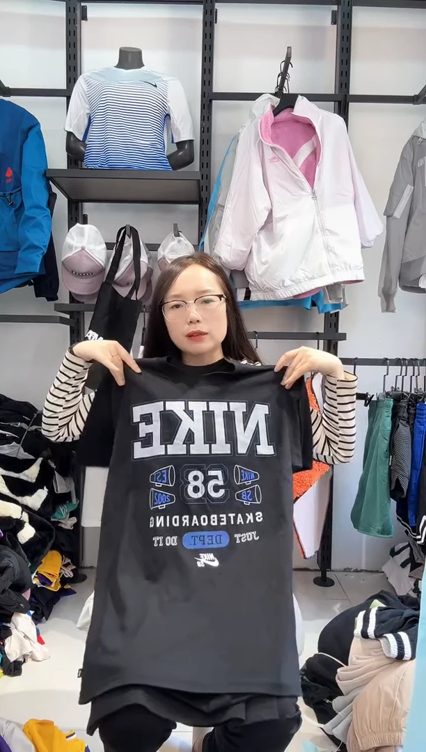 2238  编码  耐克卫衣服饰瑕疵款过款为准 尺码