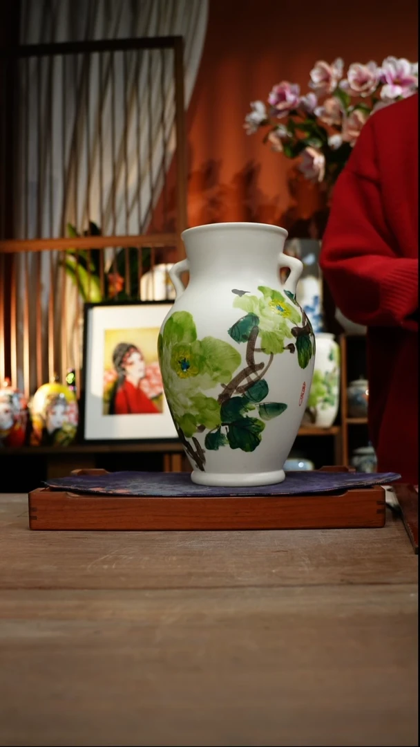 当代景德镇设计师釉下手绘陶瓷花瓶