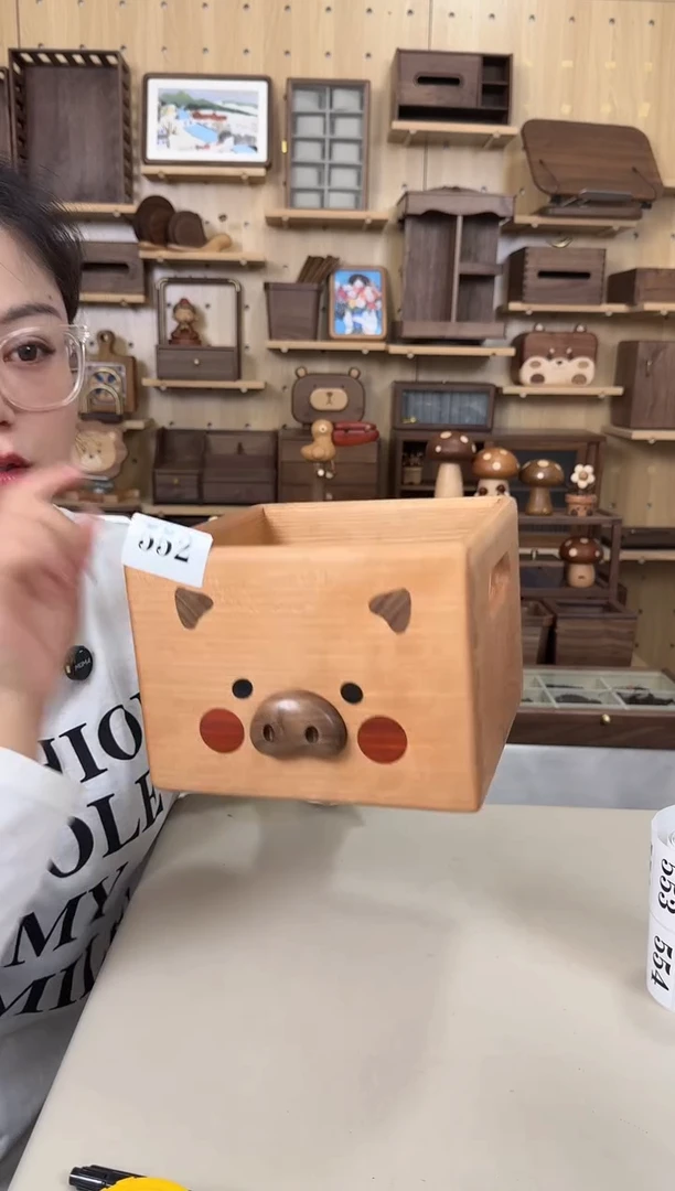 木552号樱桃木小猪方形收纳筐