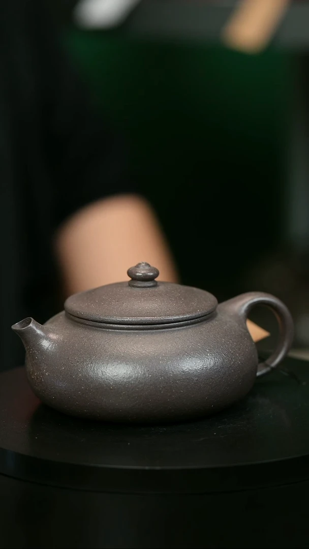 茶壶紫砂麂*H2132张老师天青寒江