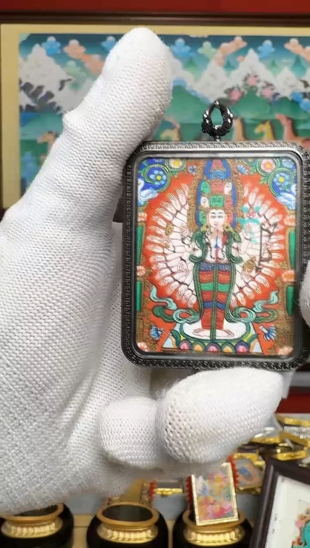 吊坠千老师-热贡纯手绘周毛