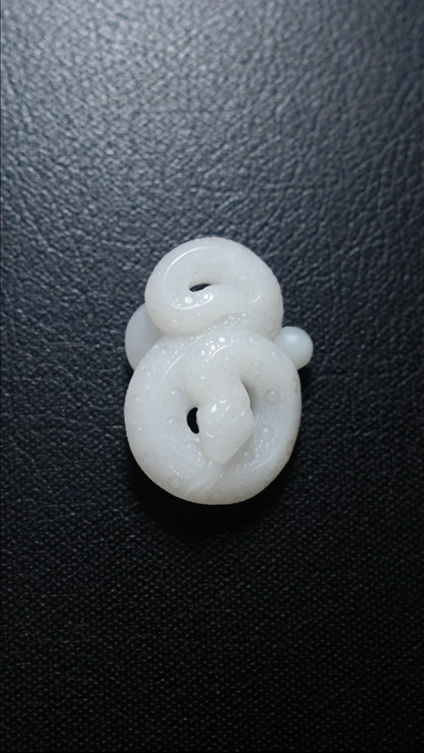 【闪购商品】和田玉颈饰未镶嵌灵蛇