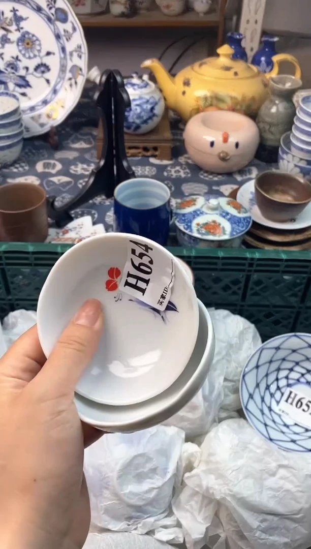 瓷片偶*11111111111111111