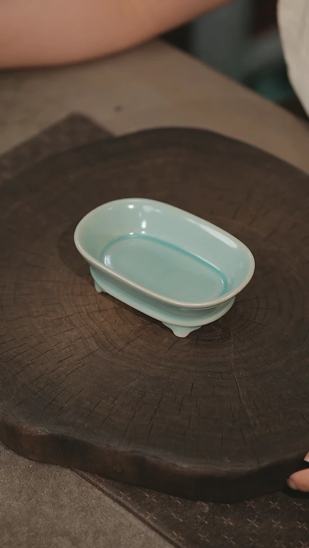 小号水仙盆（微瑕简包）-汝瓷张海英-羊