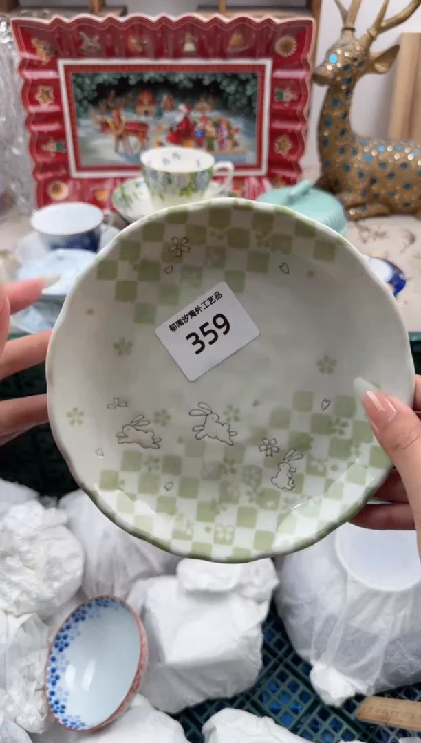 瓷片就***感A         359