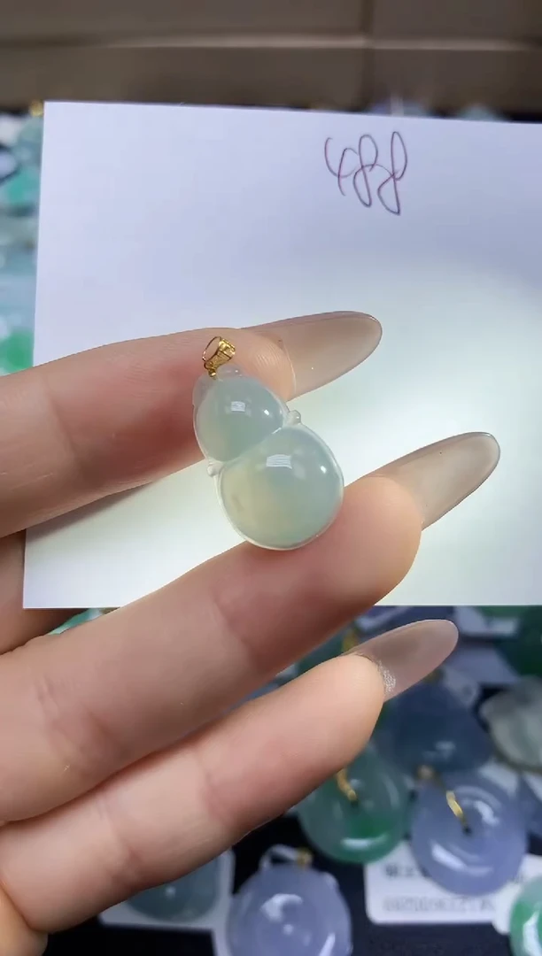 翡翠未镶嵌颈饰天然翡翠A货