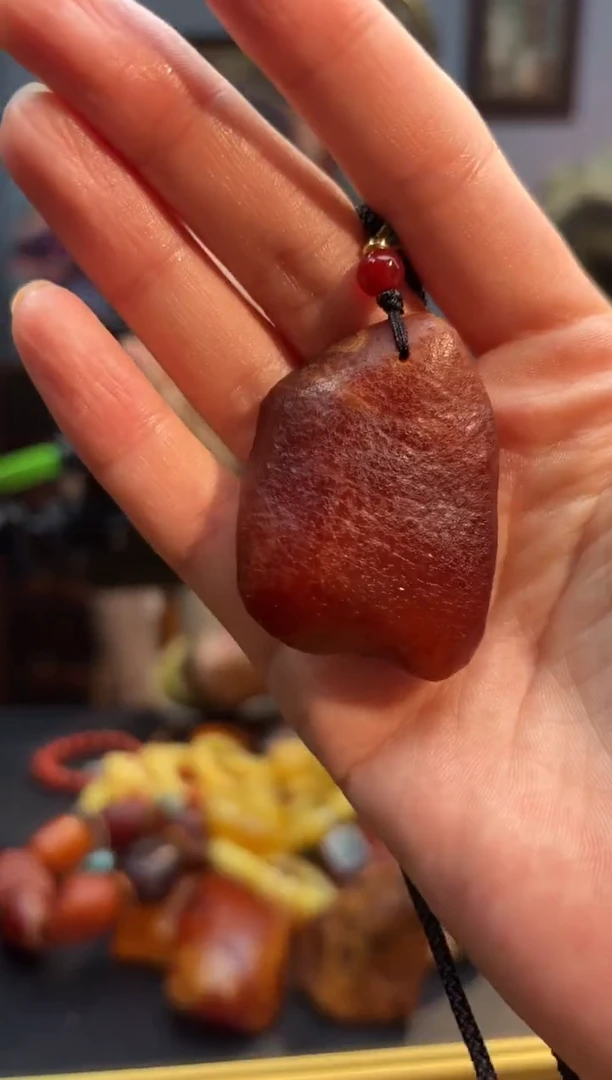 琥珀颈饰未镶嵌吊坠