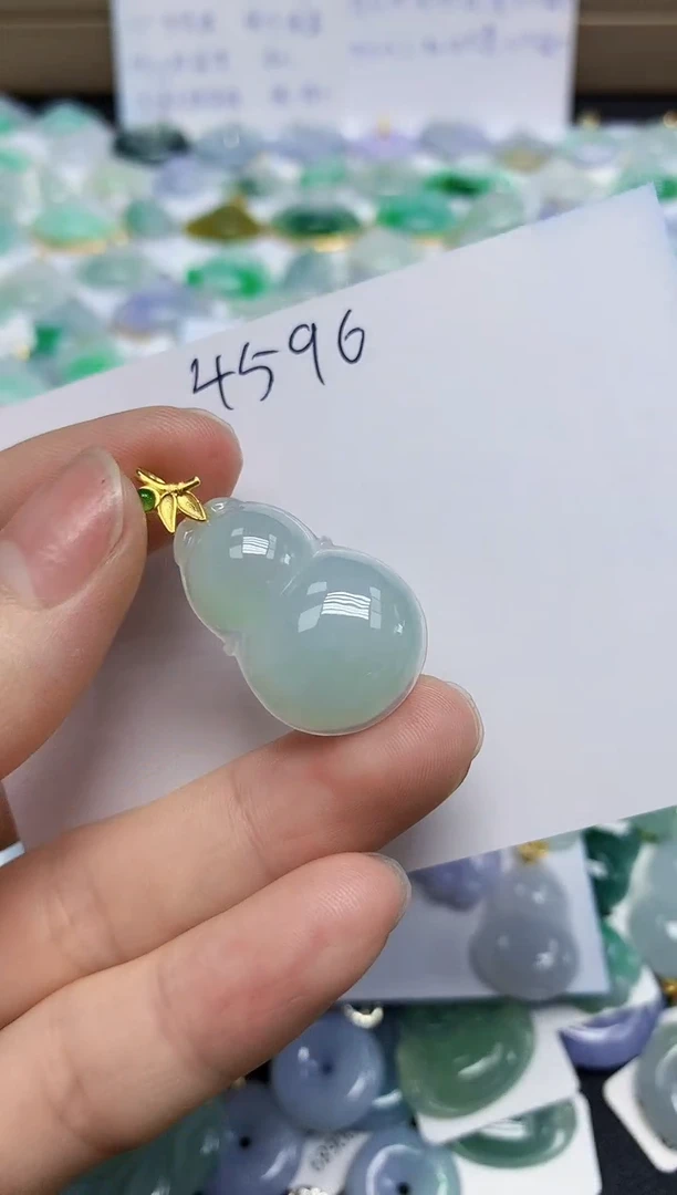 翡翠未镶嵌颈饰天然缅甸翡翠A货