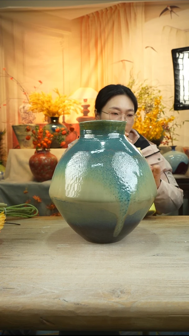 高度34口经13陶瓷花瓶