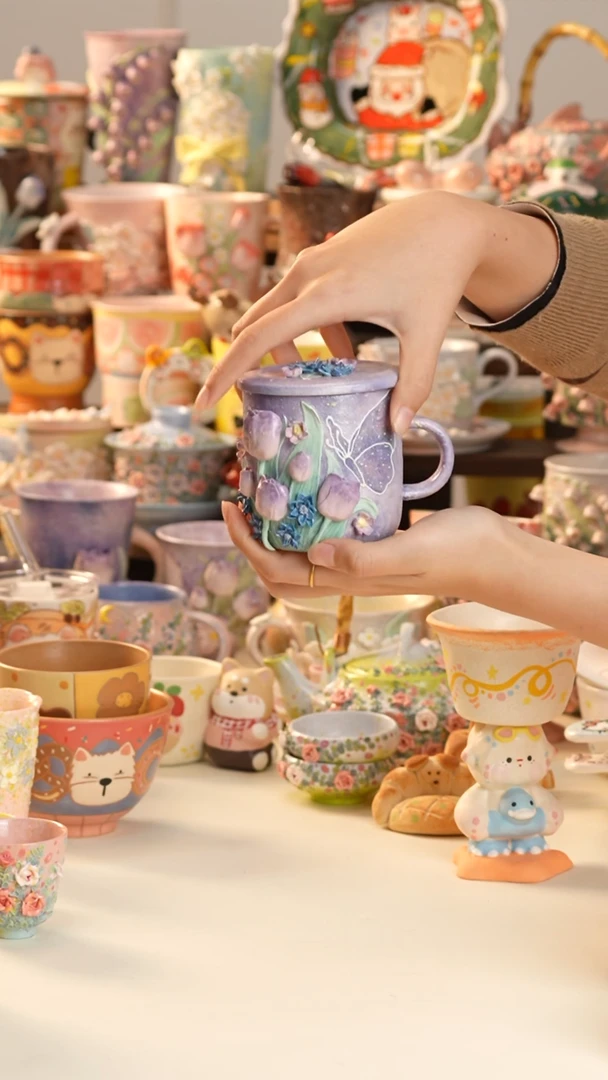 摆件陶景德镇釉下彩手绘设计师款陶瓷