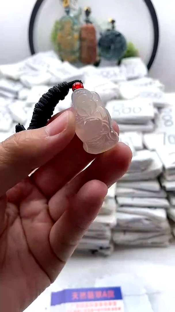 【闪购商品】玛瑙/玉髓颈饰未镶嵌财神