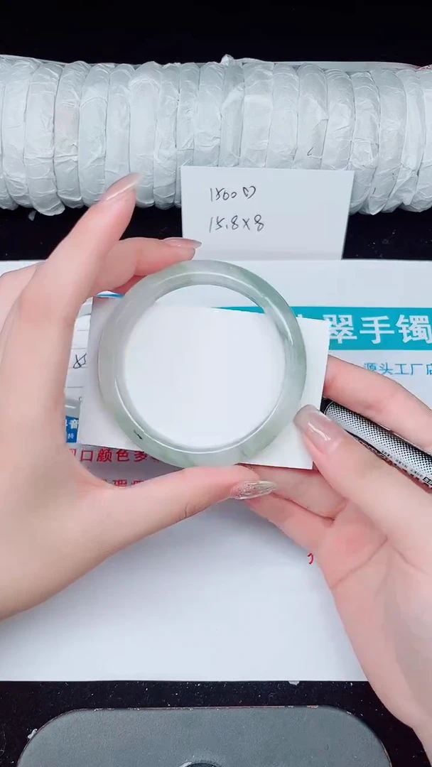 未镶嵌手镯石英质玉50-57/58