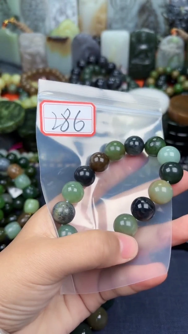 颈饰未镶嵌和田玉和田玉