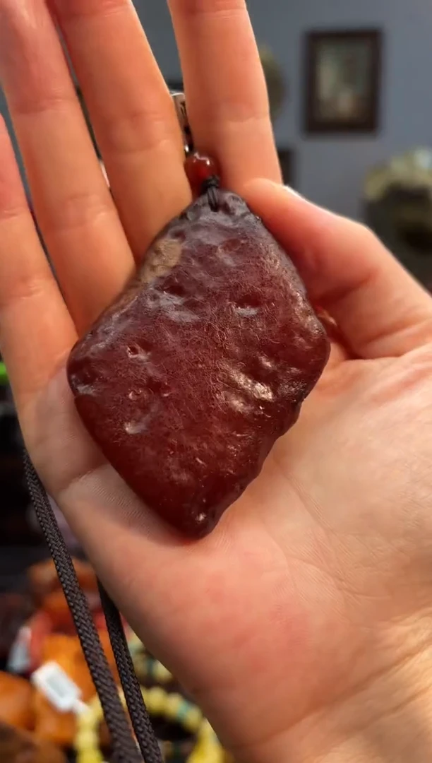 琥珀颈饰未镶嵌吊坠