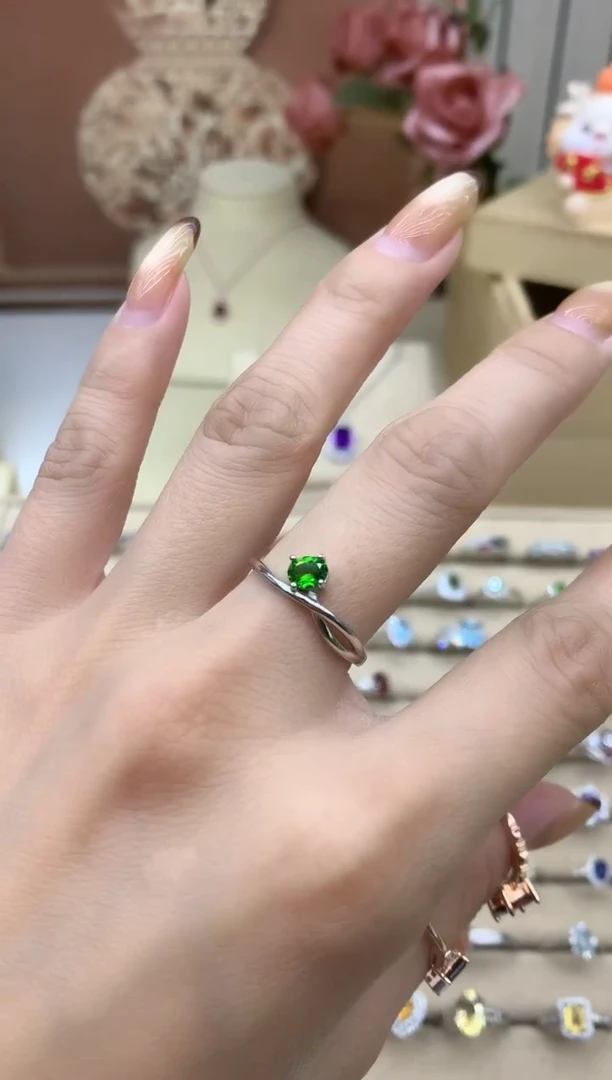 银S925镶嵌透辉石戒指透辉石