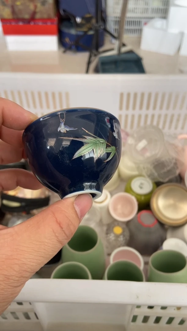 无运费险有瑕疵的摄影的产品有使用过的痕迹有点脏介意勿拍