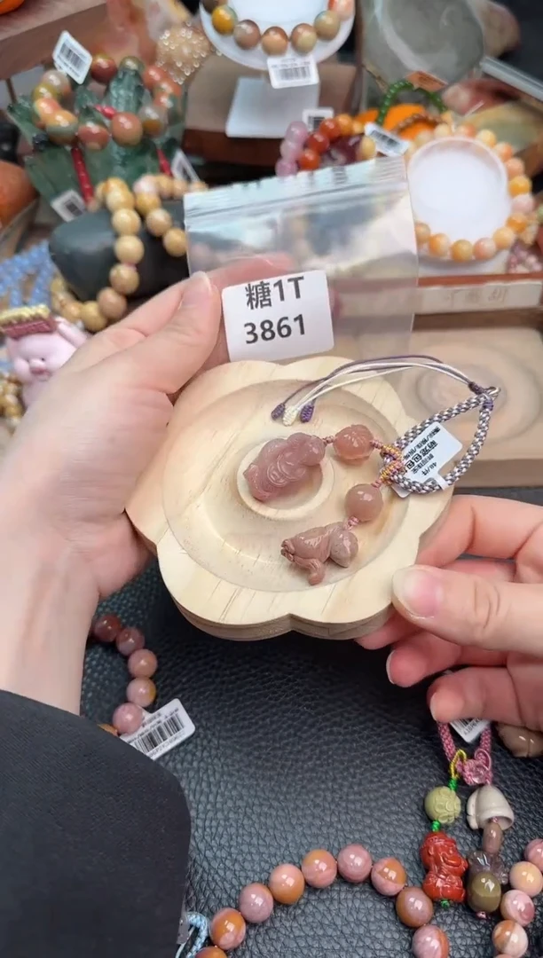 【闪购商品】石英质玉手链未镶嵌1T3861