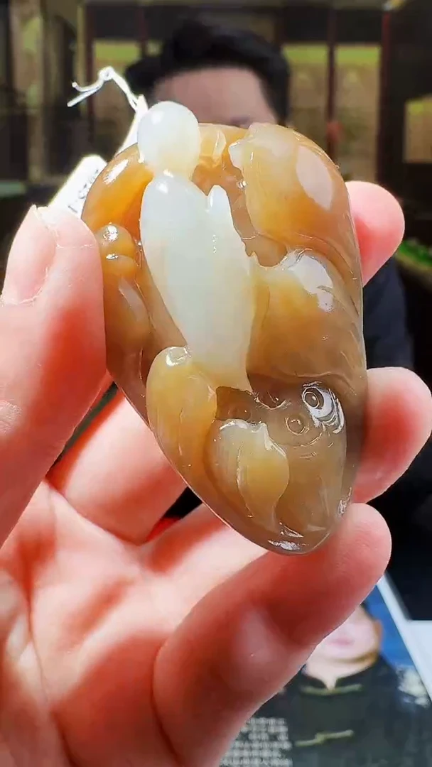 定制和田玉玉润名家天然和田玉（拍一发一）