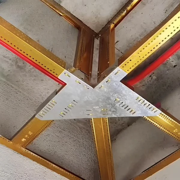 吊顶转角加固防裂角码石膏板防开裂护角轻钢龙骨木龙骨工地连接件