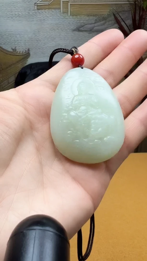 颈饰未镶嵌和田玉吊坠