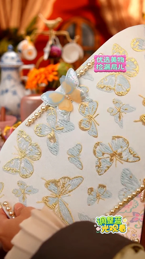 Miss甜好物分享-针织刺绣蝴蝶茶席