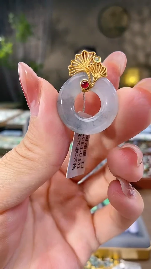 吊坠(不含链)18K金镶嵌翡翠甜甜圈