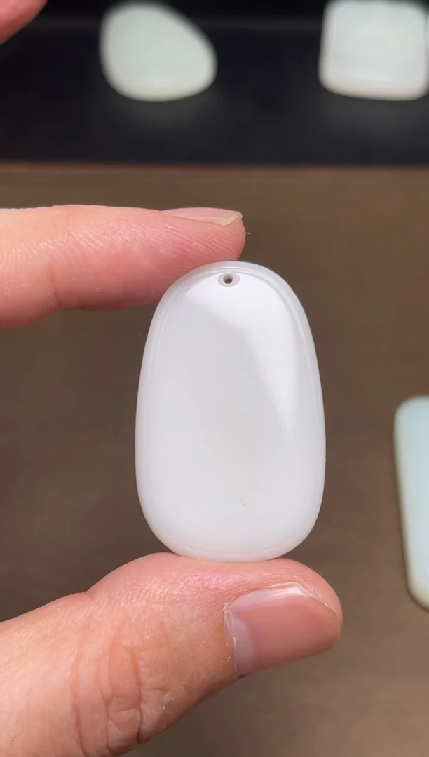 颈饰未镶嵌和田玉4