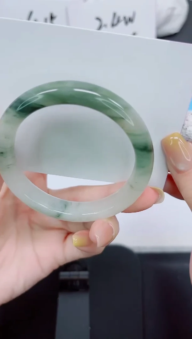 石英质玉手镯未镶嵌244