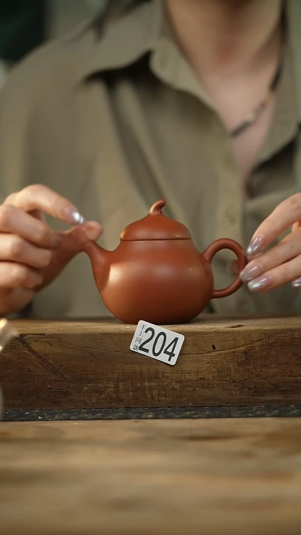 设计师手作款 紫砂小茶壶