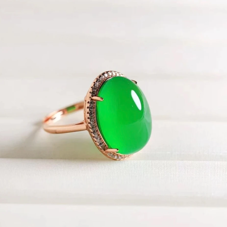 【小女王珠宝】天然绿玉髓正阳满绿满钻戒指卡18玫瑰金色底托