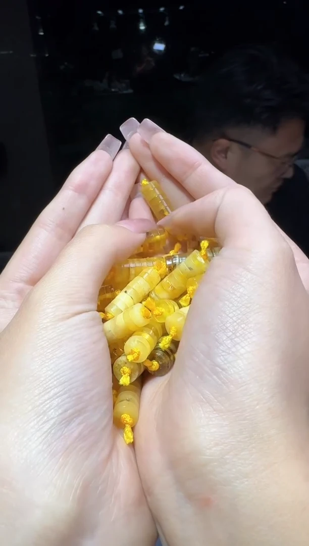 【闪购商品】蜜蜡珠宝奇石未镶嵌多样性发一件 745 挑大的发