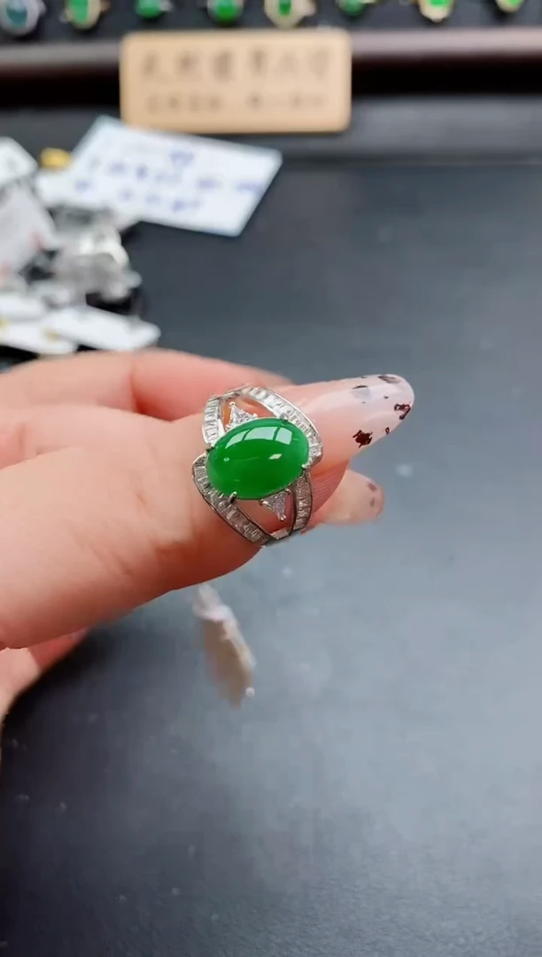 银S925镶嵌戒指翡翠1