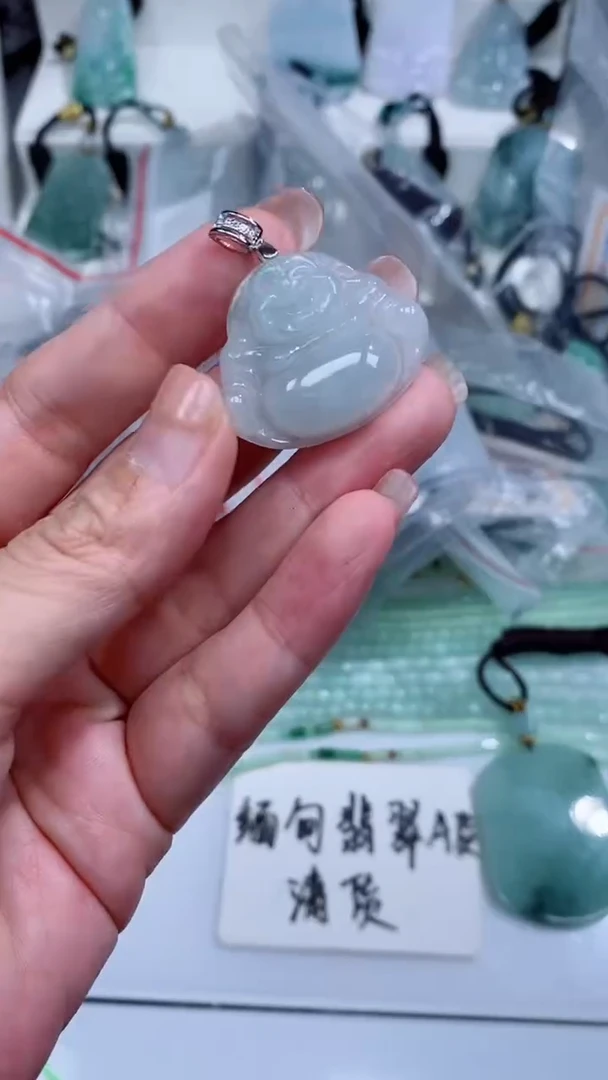 颈饰银S925镶嵌翡翠吊坠