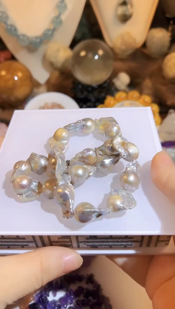 未镶嵌颈饰水晶祥麟阁