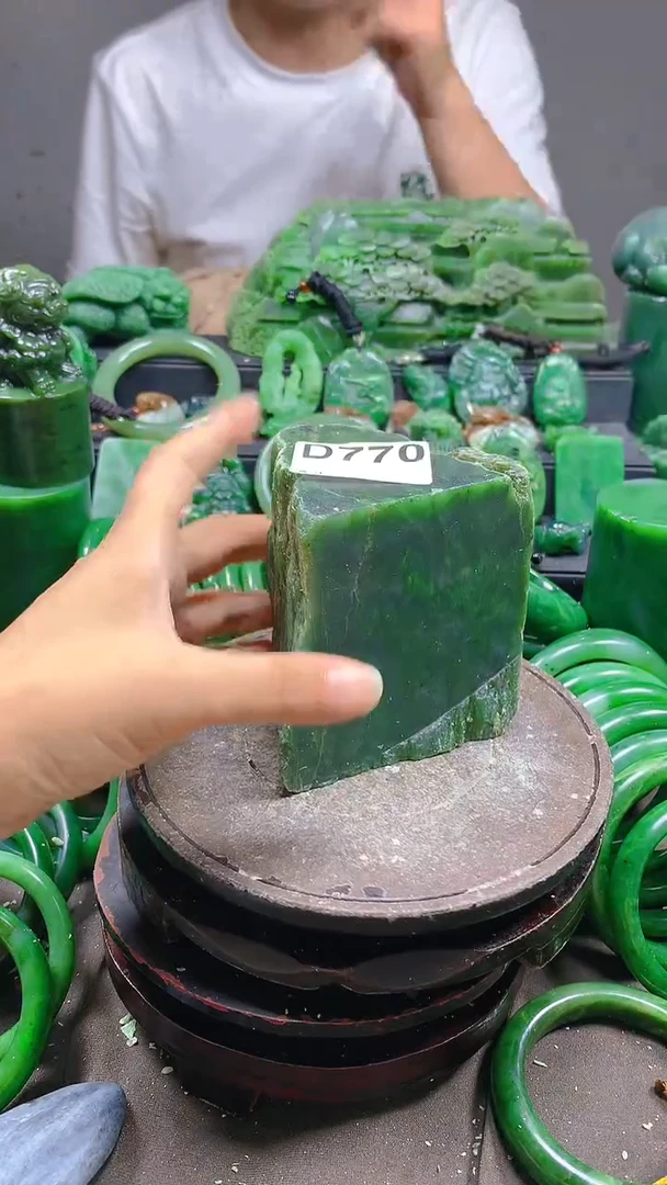 和田玉未镶嵌珠宝半成品1111