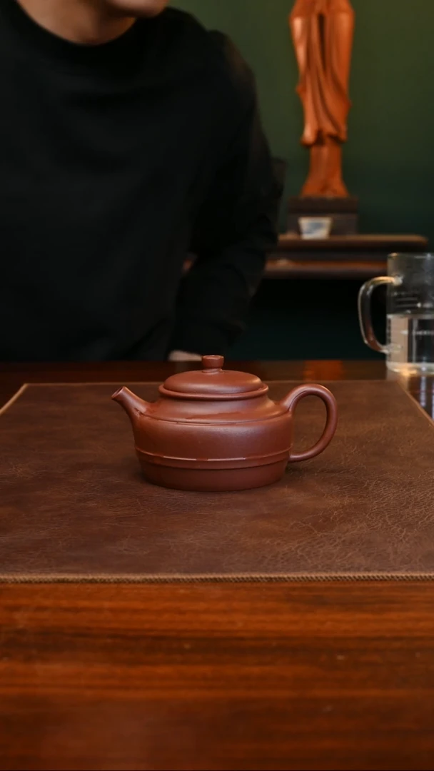 【闪购商品】紫砂茶壶底槽青双线德钟180cc
