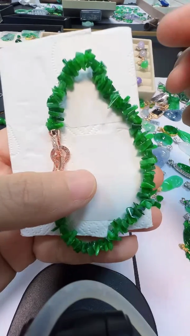 未镶嵌手链翡翠568