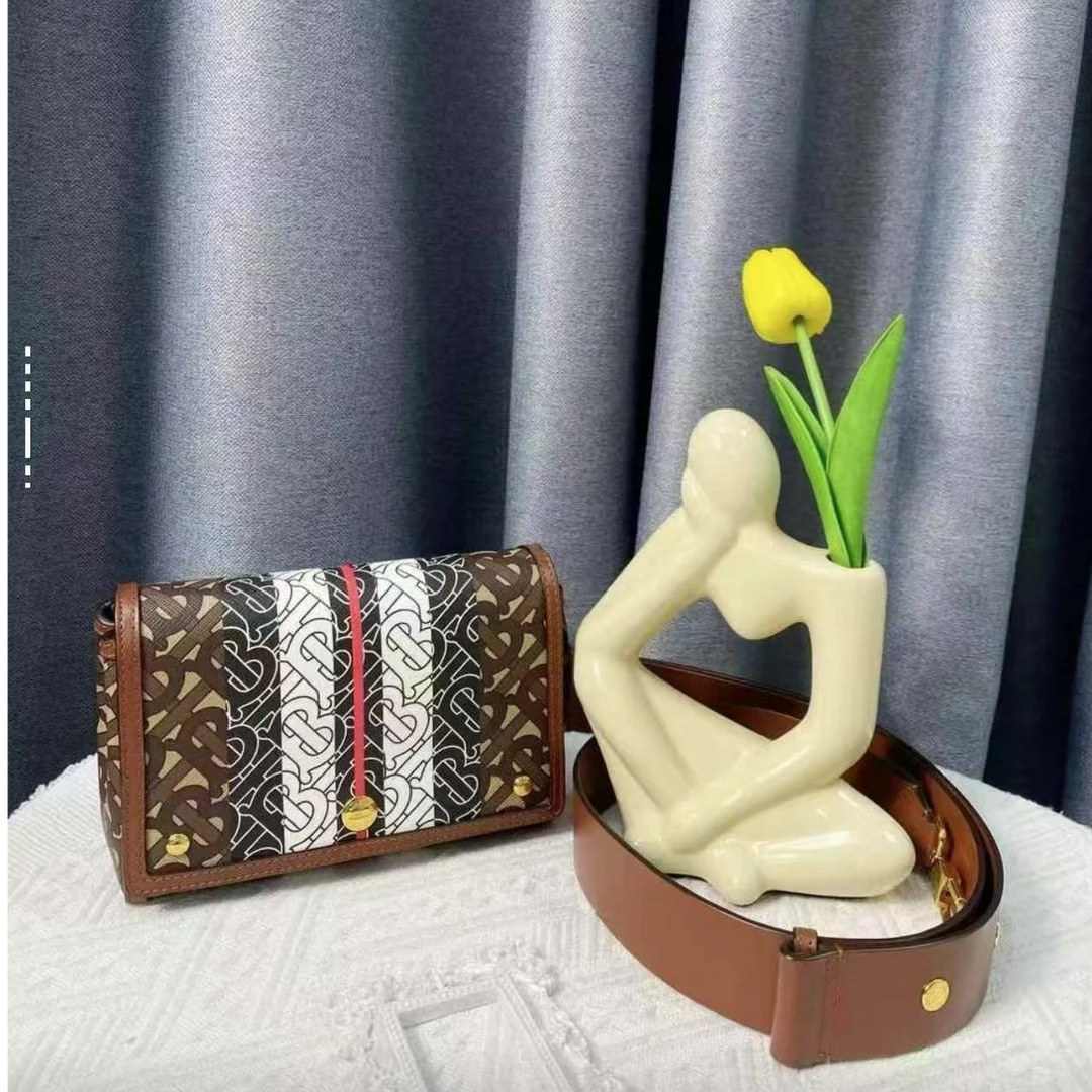 95新 BURBERRY/博柏利 胖虎安安/公价0/箱包/斜挎包/312505010144