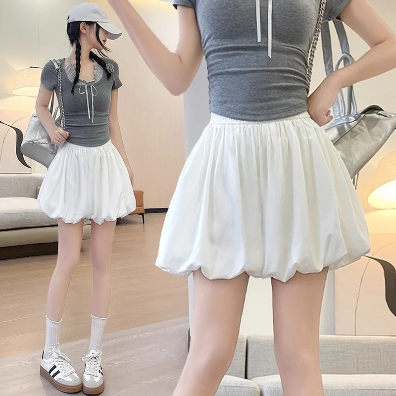 白色蓬蓬花苞裙裤女2025夏季新款休闲裤高腰显瘦设计感褶皱短裤子