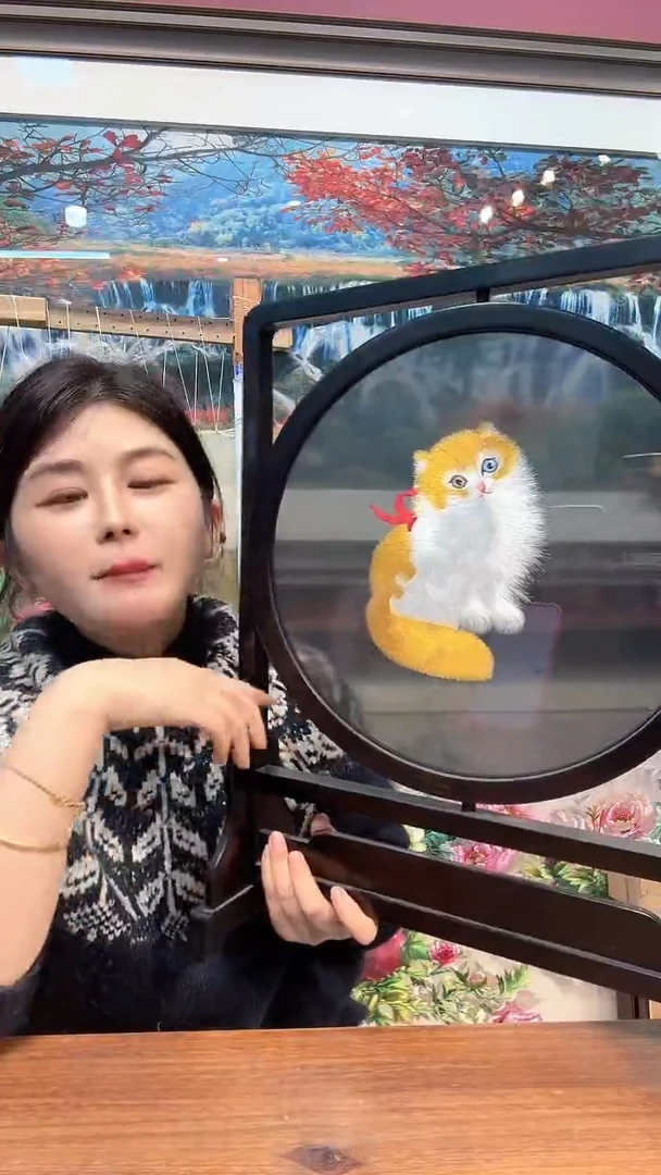 竖款非遗苏绣手工刺绣摆台