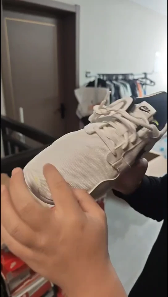 断码孤品清仓   编号F74  尺码44