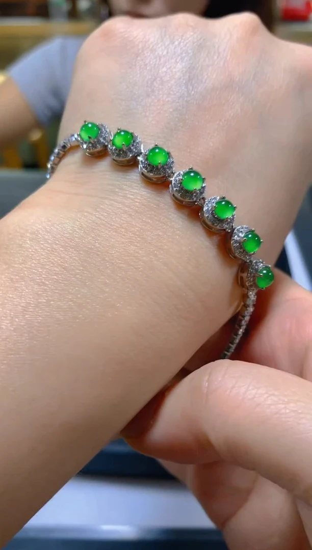 颈饰未镶嵌翡翠多样性发一