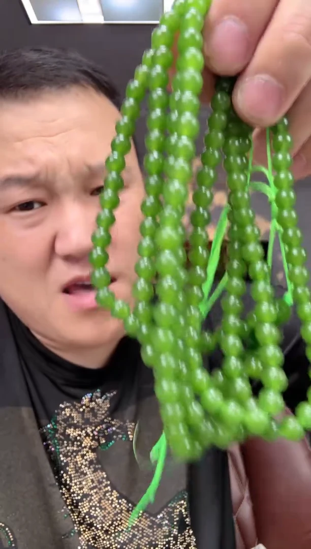 和田玉未镶嵌颈饰1