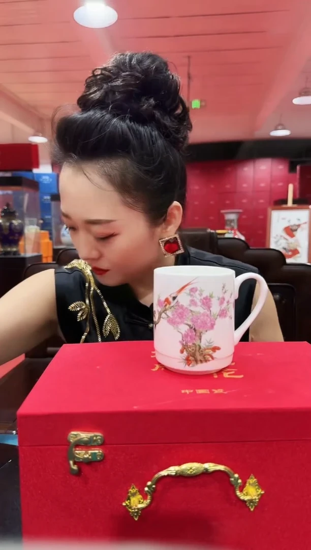 陶瓷水点桃花对杯套组礼盒装