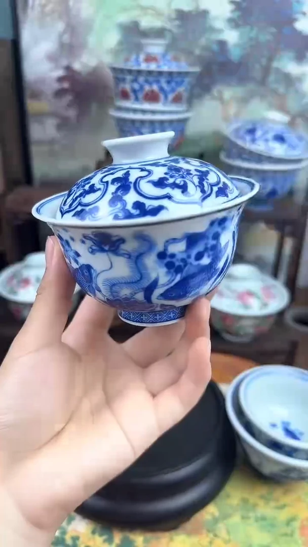 陶瓷仿成化鱼藻纹两才盖碗
