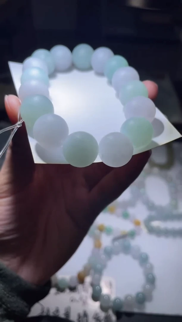 未镶嵌定制翡翠翡翠手串