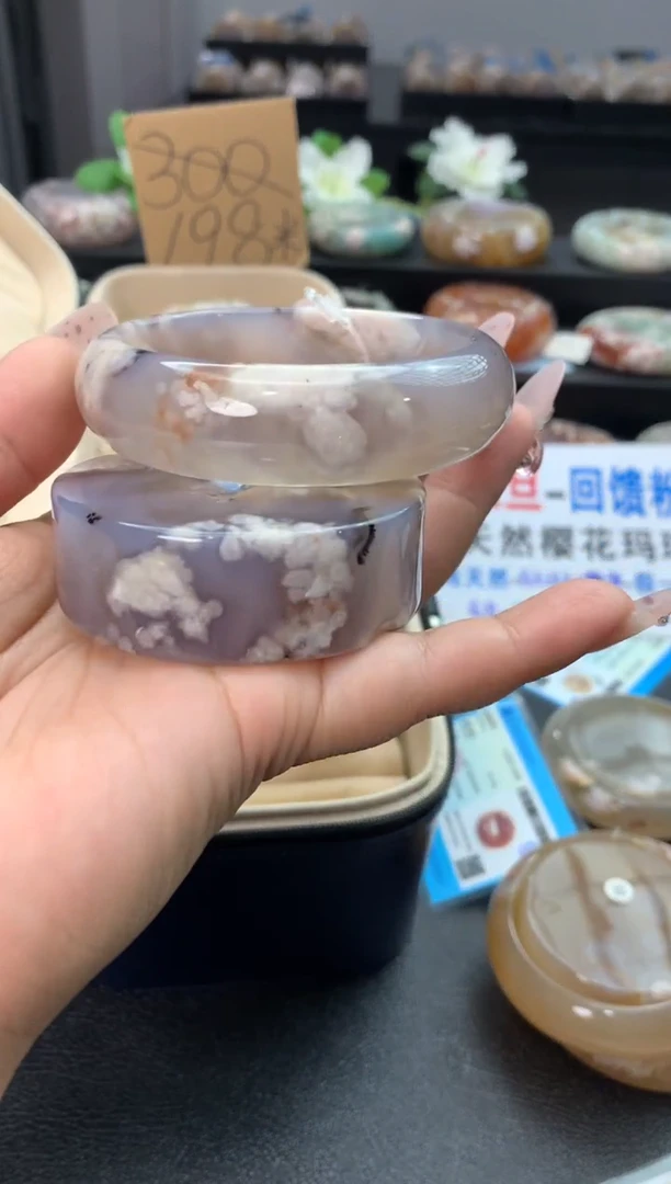 未镶嵌手镯石英质玉（59-60圈口）赠送镯心