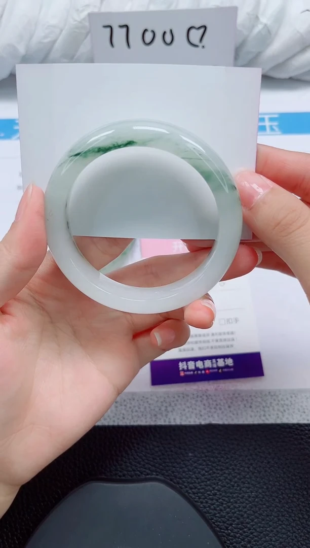 未镶嵌手镯石英质玉132-56/57