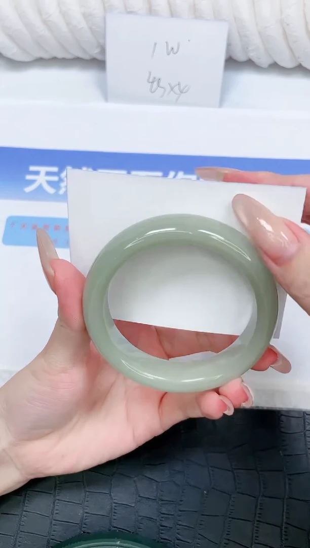 未镶嵌手镯石英质玉168-58.4